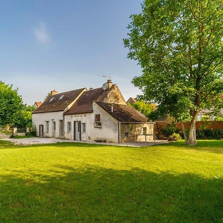 Maison De Vacances Gilly-les-Citeaux Exterior photo