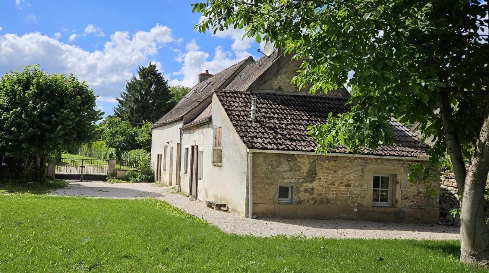 Maison De Vacances Gilly-les-Citeaux Exterior photo
