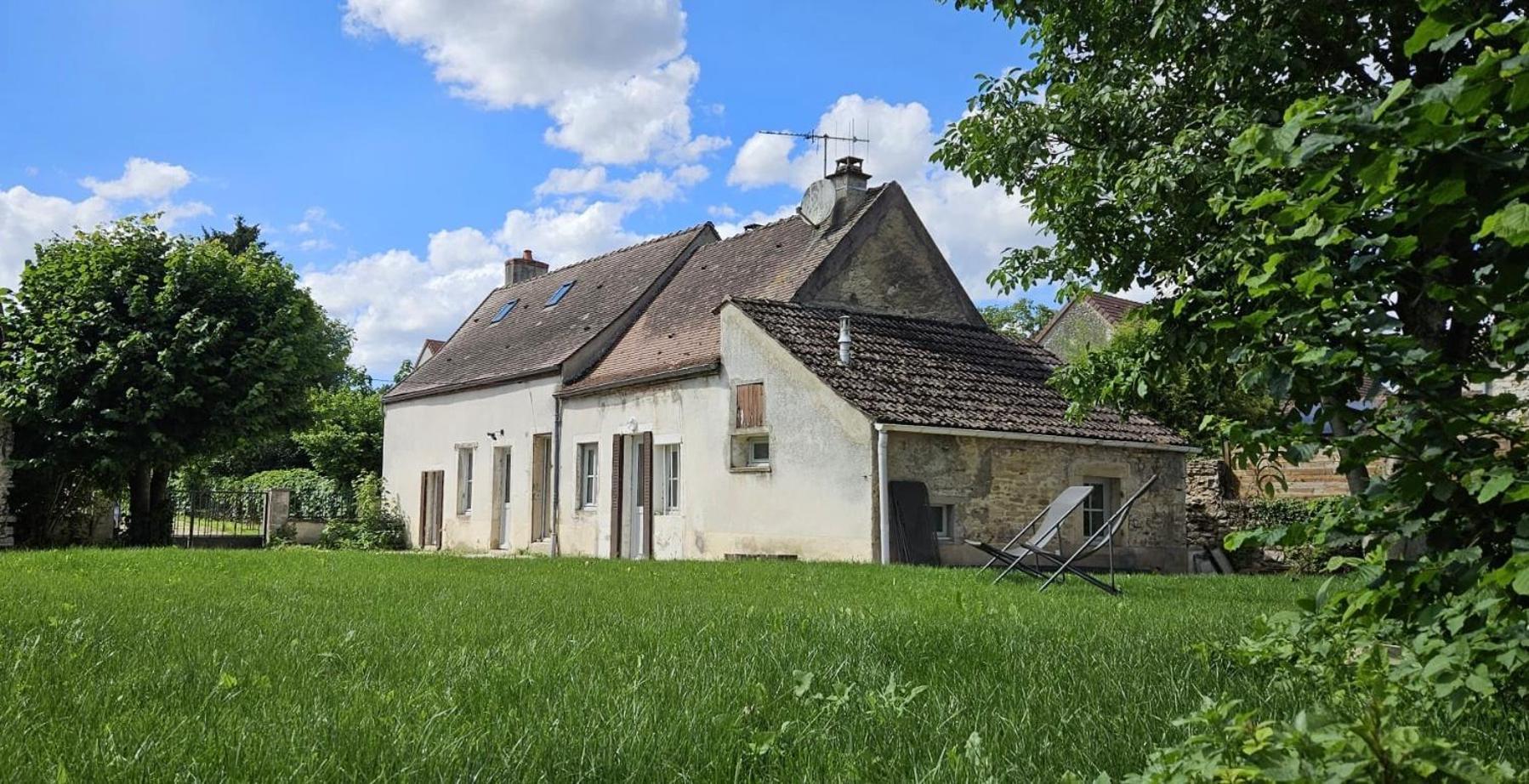 Maison De Vacances Gilly-les-Citeaux Exterior photo